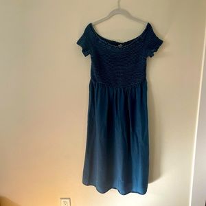 Women’s dress